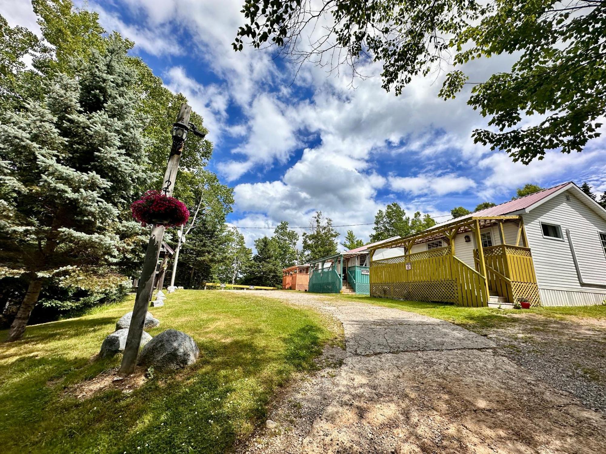 Skyline Cabins Ingonish Eksteriør billede
